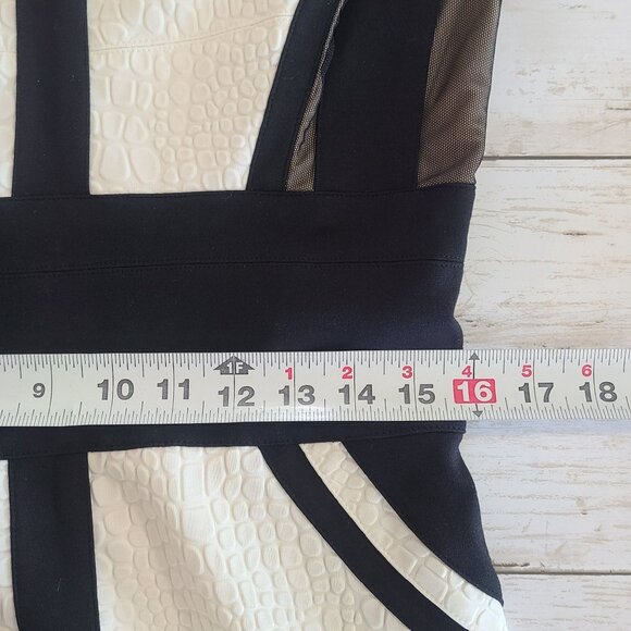 Cache Black White Colorblock Croc Embossed Dress Bodycon Mesh Inlay 12 Rock Chic - Picture 6 of 10